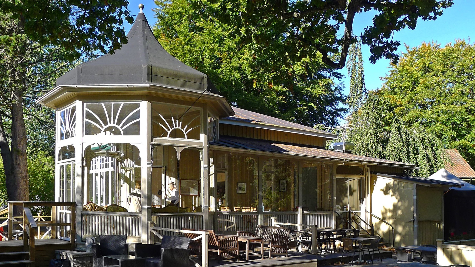 Eirapaviljongen i stadsparken.