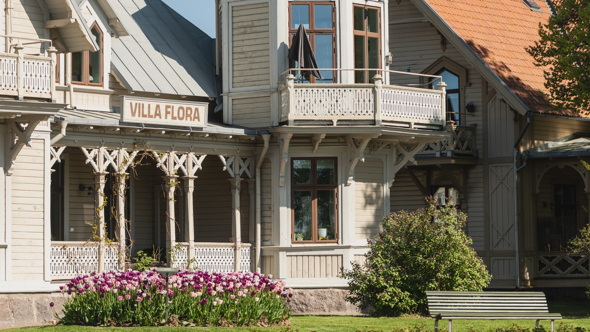 Exteriör Villa Flora.